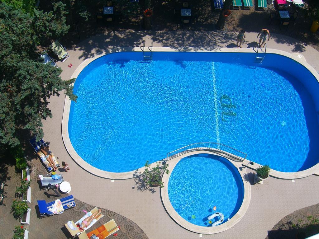 New Tiffany'S Park Hotel Lido di Jesolo Eksteriør billede