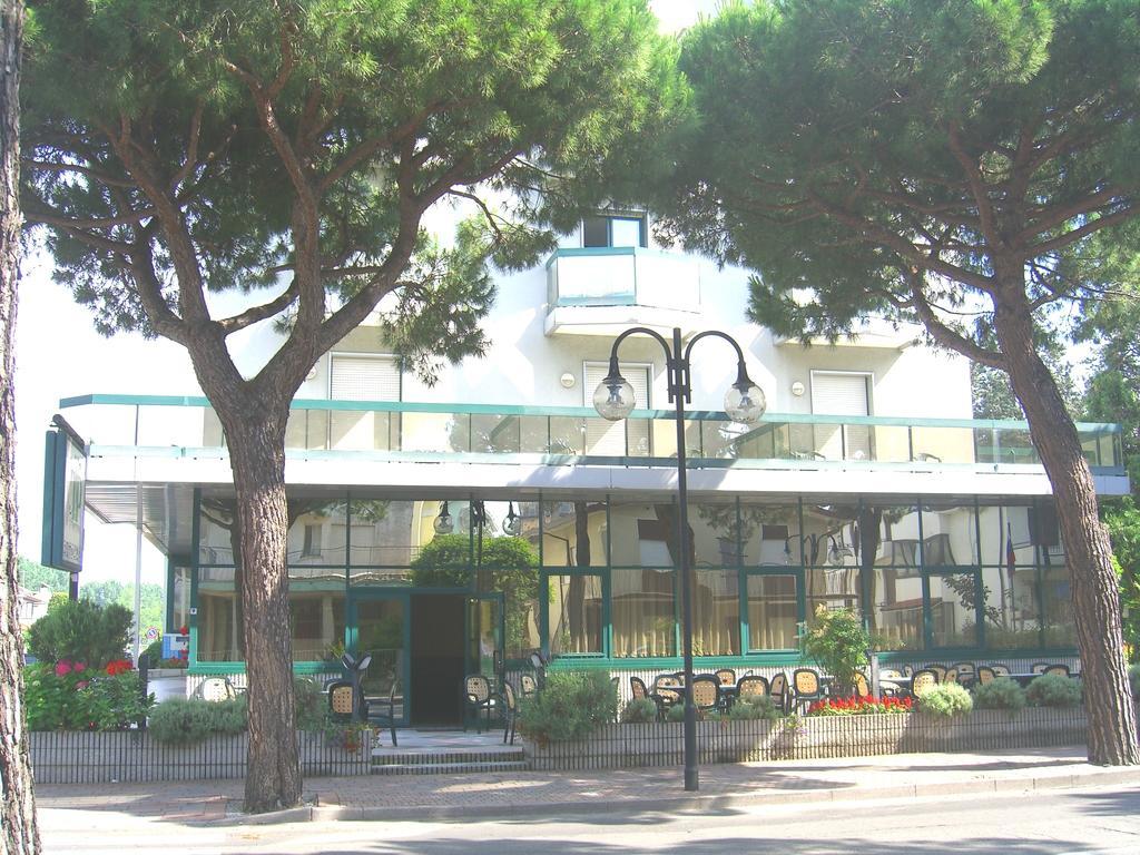 New Tiffany'S Park Hotel Lido di Jesolo Eksteriør billede